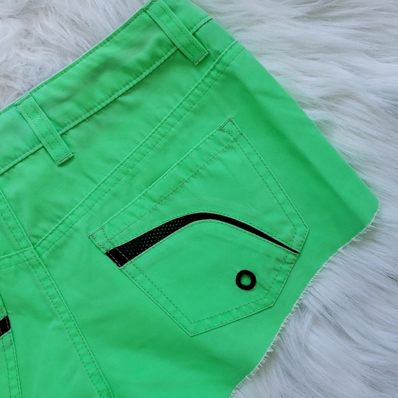 2/30$ - NWT - FOX RACING - Hydro Mini Shorts - Picture 6 of 9